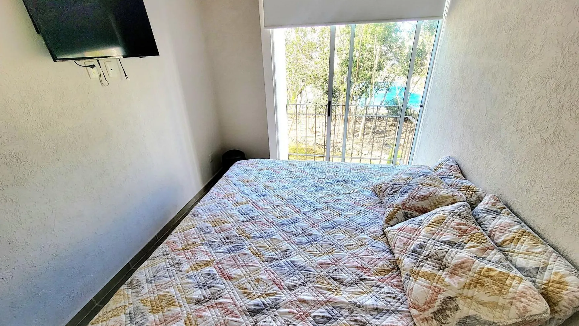 Kapslový hotel Habitacion Para Mujeres Playa del Carmen